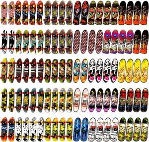 100 Pieces Fingerboard Mini Skateboard Toy, Finger Boards Set with Double Sided Pattern Creative Novelty Toys Birthday Party Favors Gift for Teens and Adults, Random Pattern