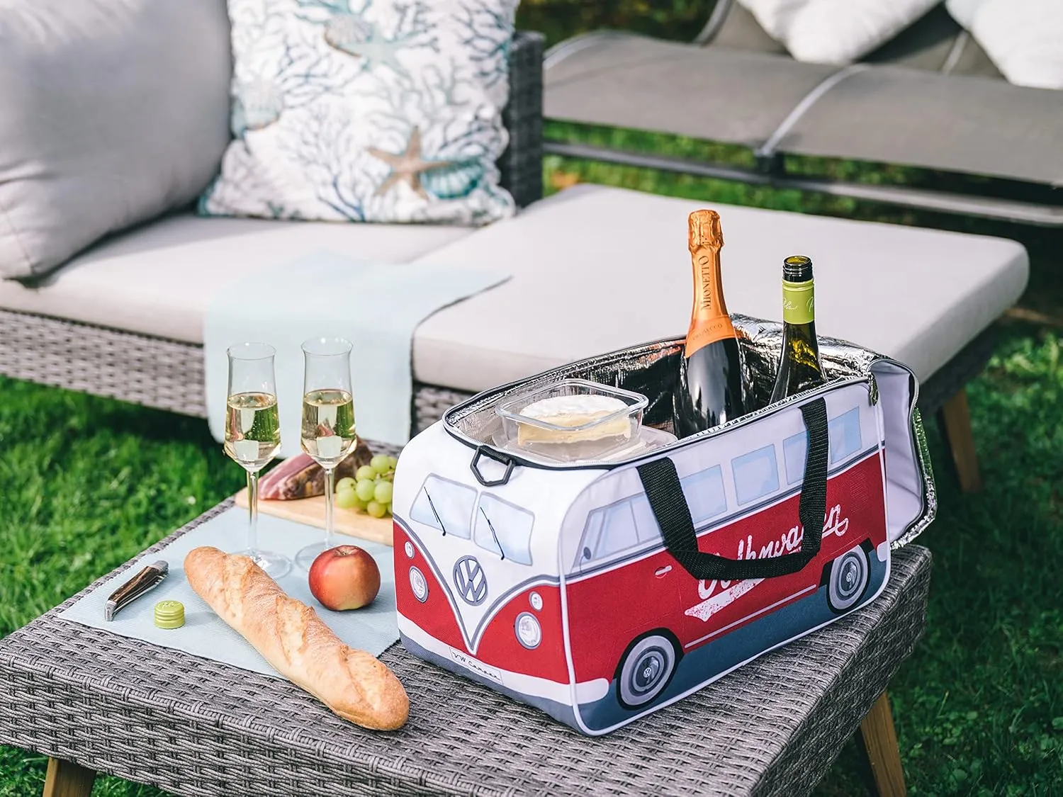 BRISA VW Collection - Volkswagen Insulated Cool-Warm Thermo Picnic Lunch Bag Box for Food in T1 Bus Design (25 Liters/6.6 Gallons)