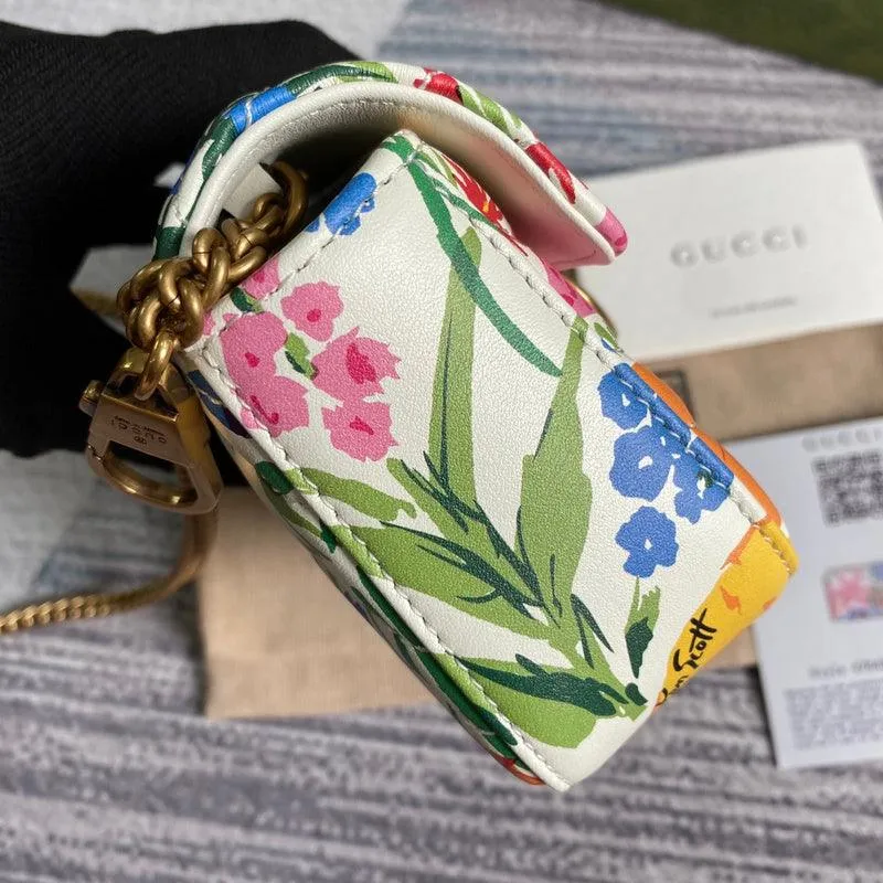 Charm - GG Bags - 2011