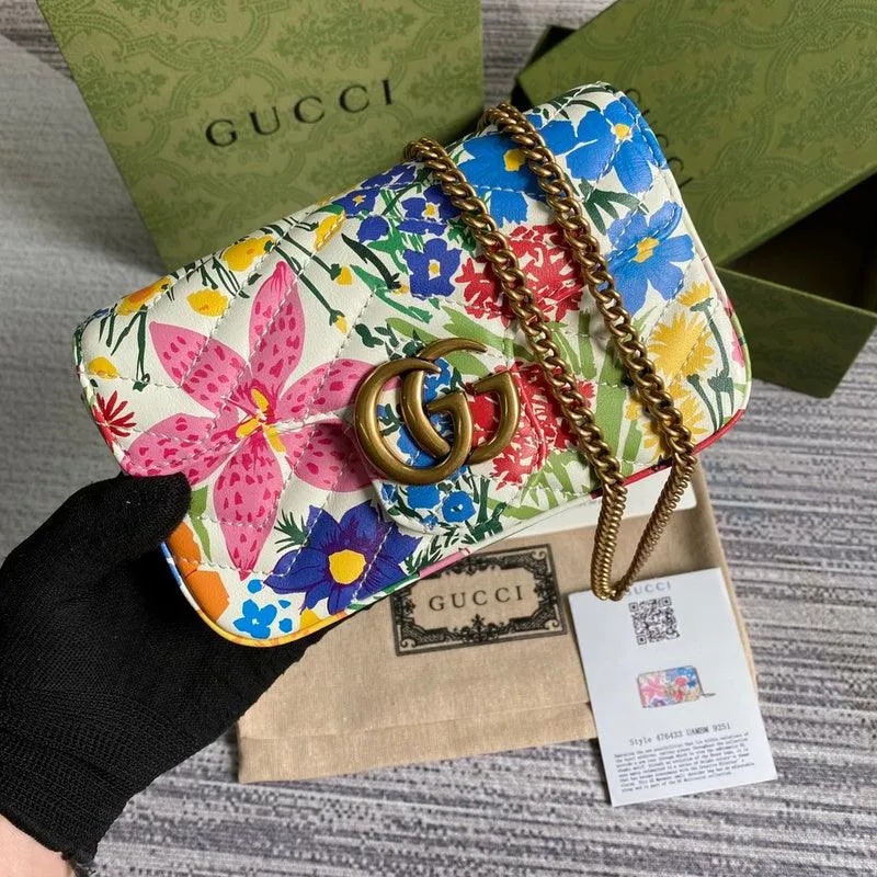 Charm - GG Bags - 2011