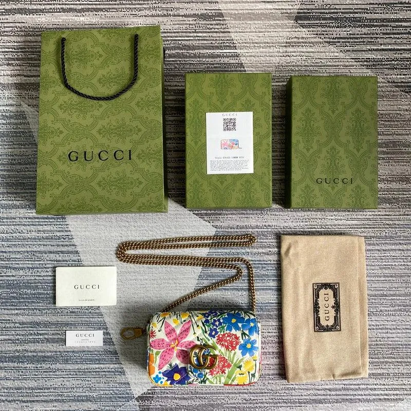 Charm - GG Bags - 2011