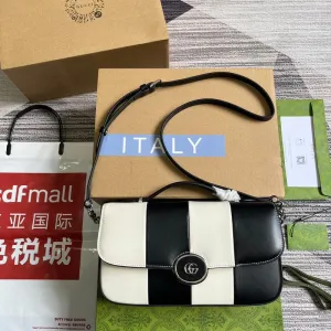 Charm - GG Bags - 235