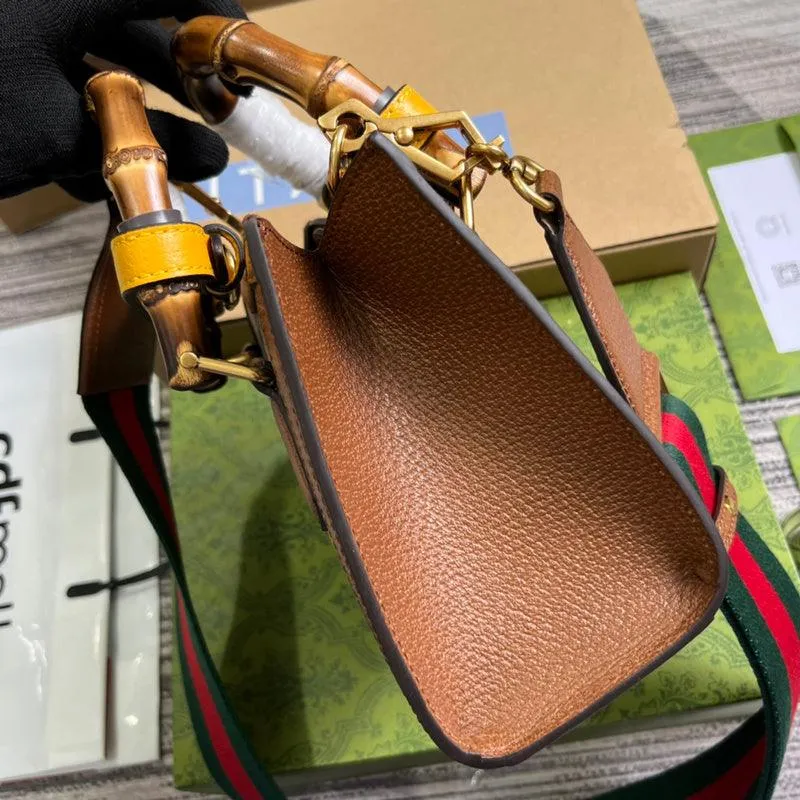 Charm - GG Bags - 367