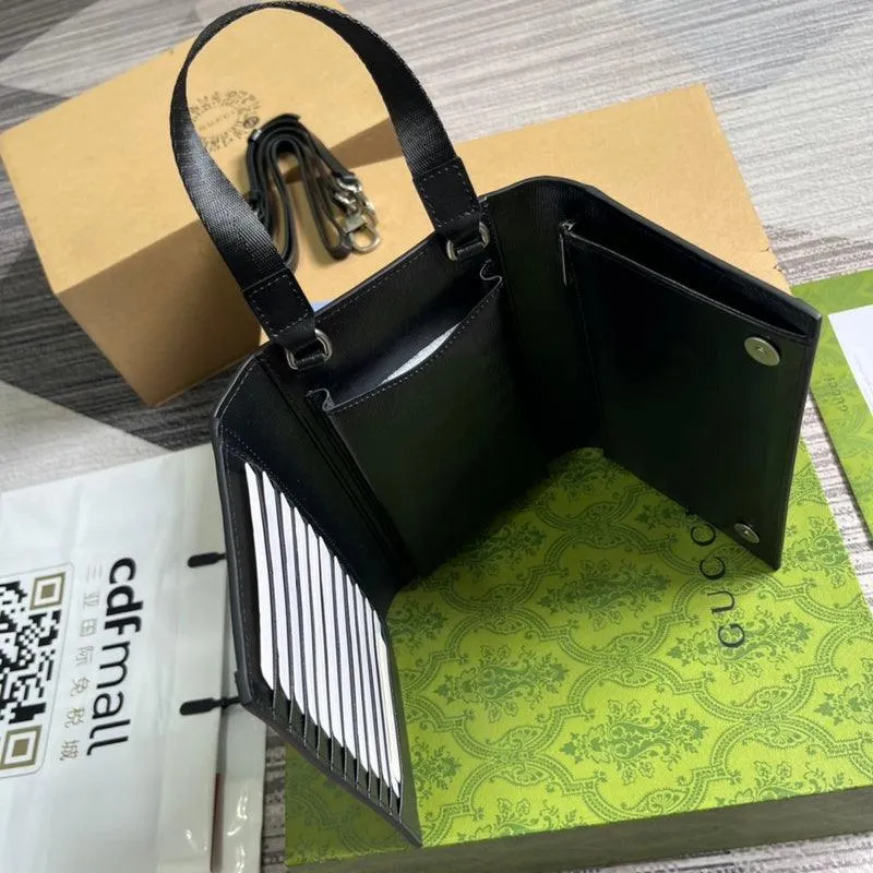 Charm - GG Bags - 417
