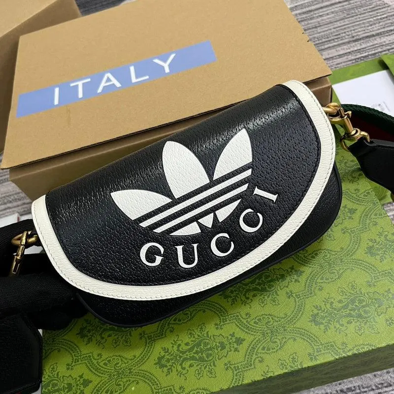 Charm - GG Bags - 463