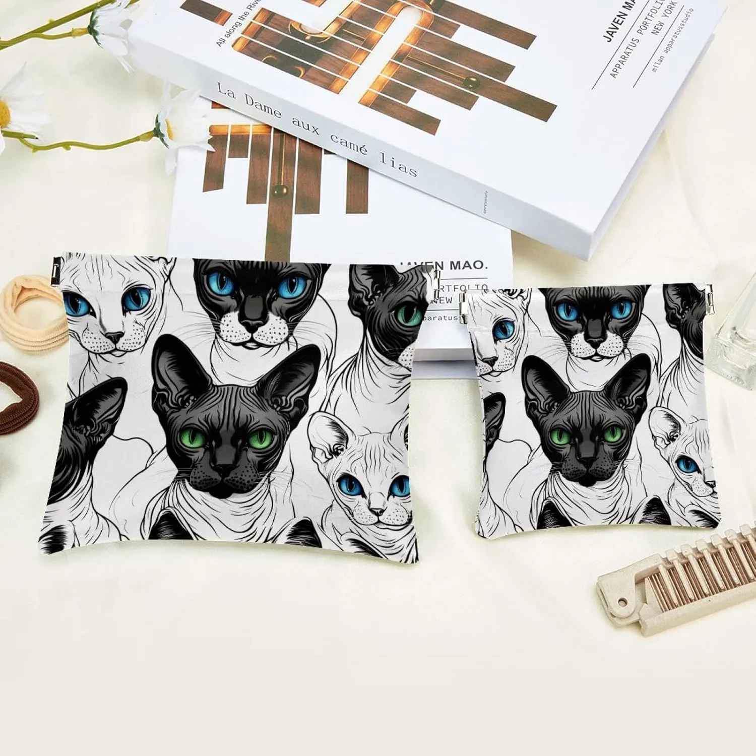 Cool Cats with Blue and Green Eyes Pocket Cosmetic Bag, Waterproof Squeeze Makeup Bag No Zipper Self-Closing, Portable Mini Travel Storage for Headphones Jewelry