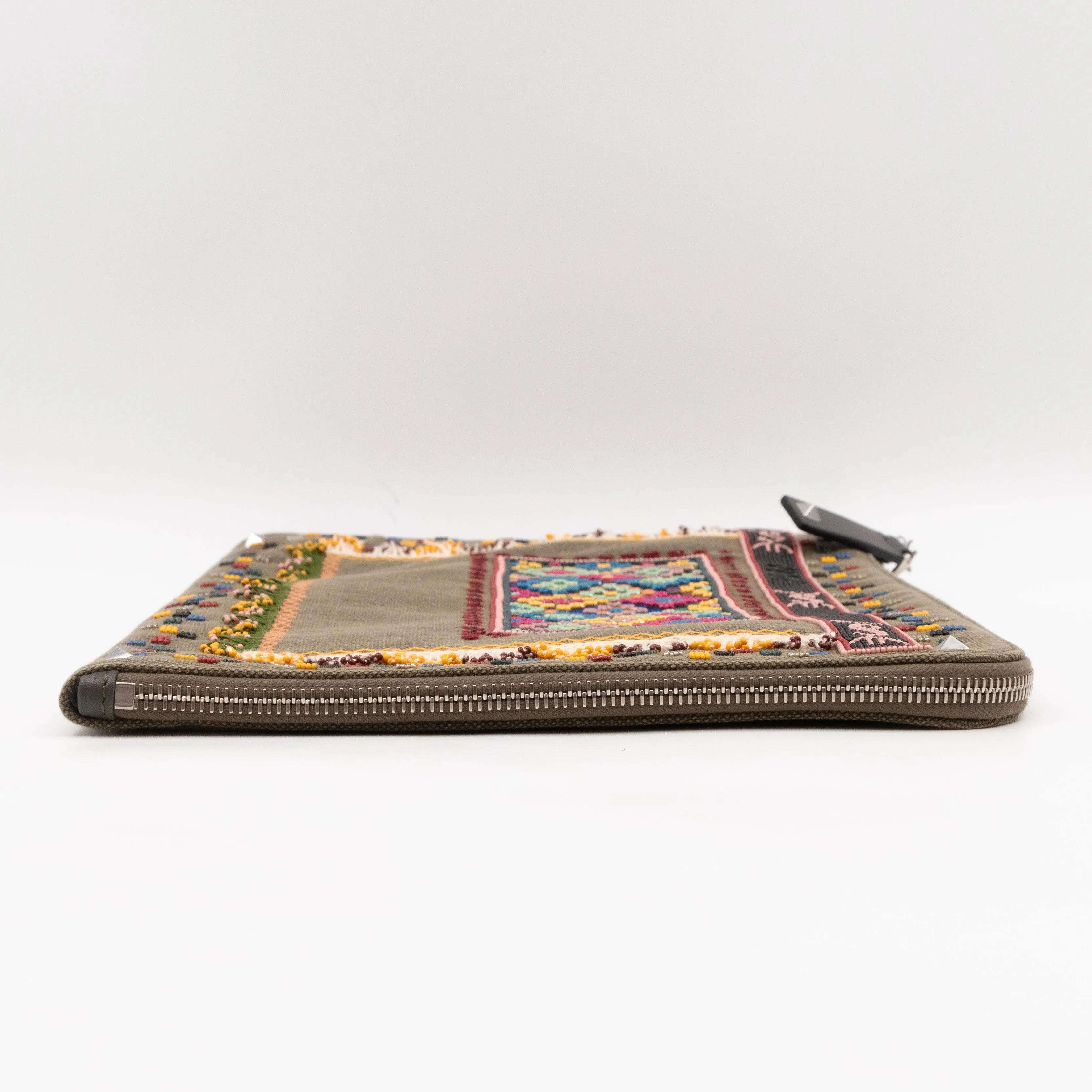Document Holder Military Green Bordado Beads