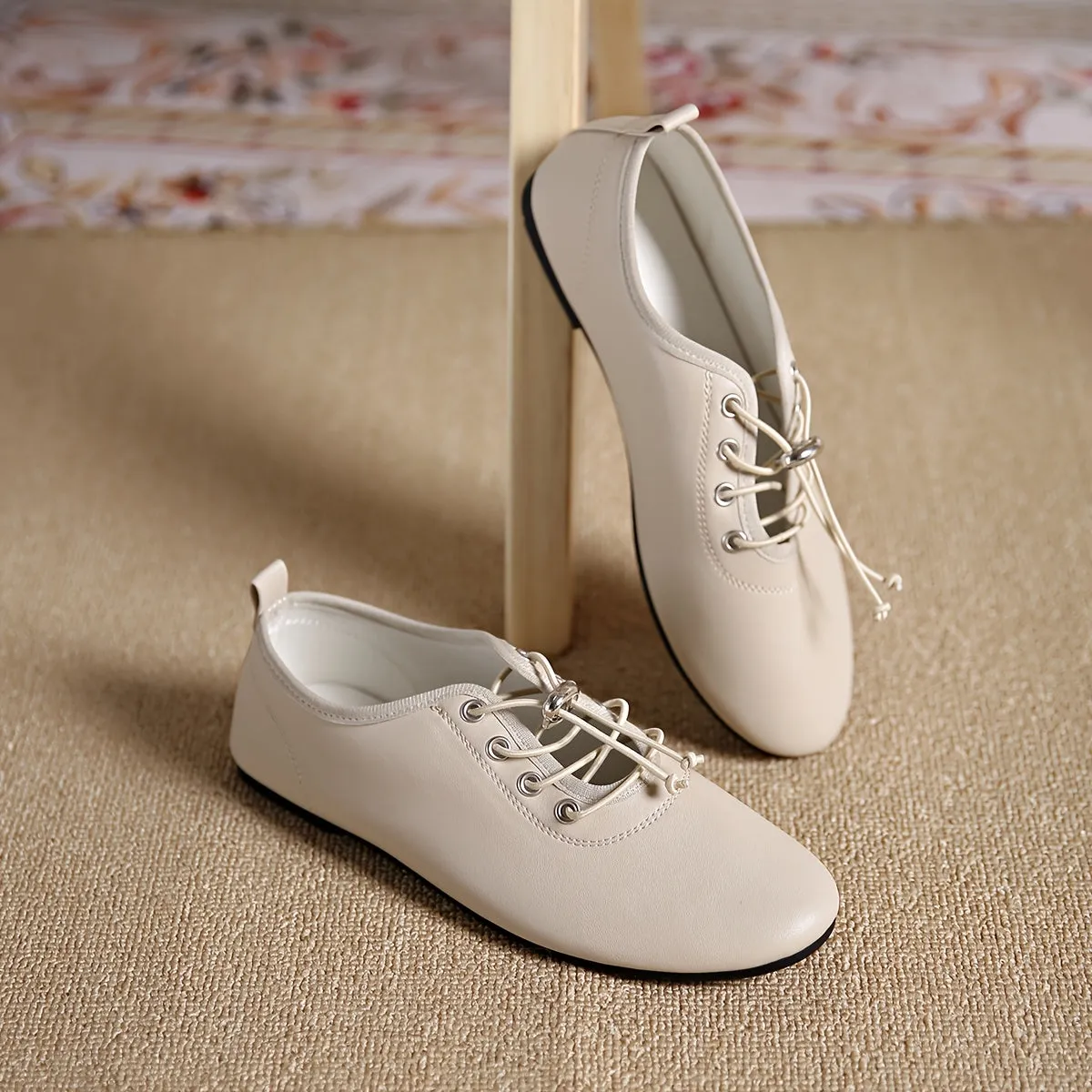 Elegant Lace-Up Ballet Flats