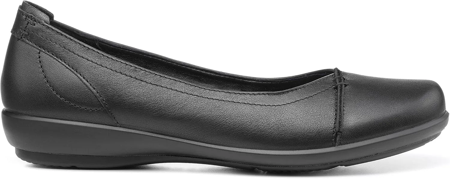 Hotter Robyn II Women's Casuals Classic Ballet Pump with Seam Detailing in Leather Wide