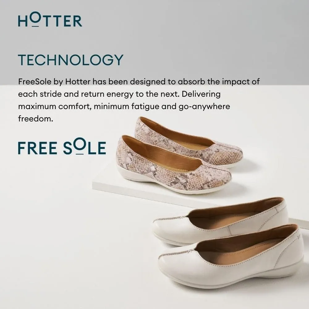 Hotter Robyn II Women's Casuals Classic Ballet Pump with Seam Detailing in Leather Wide