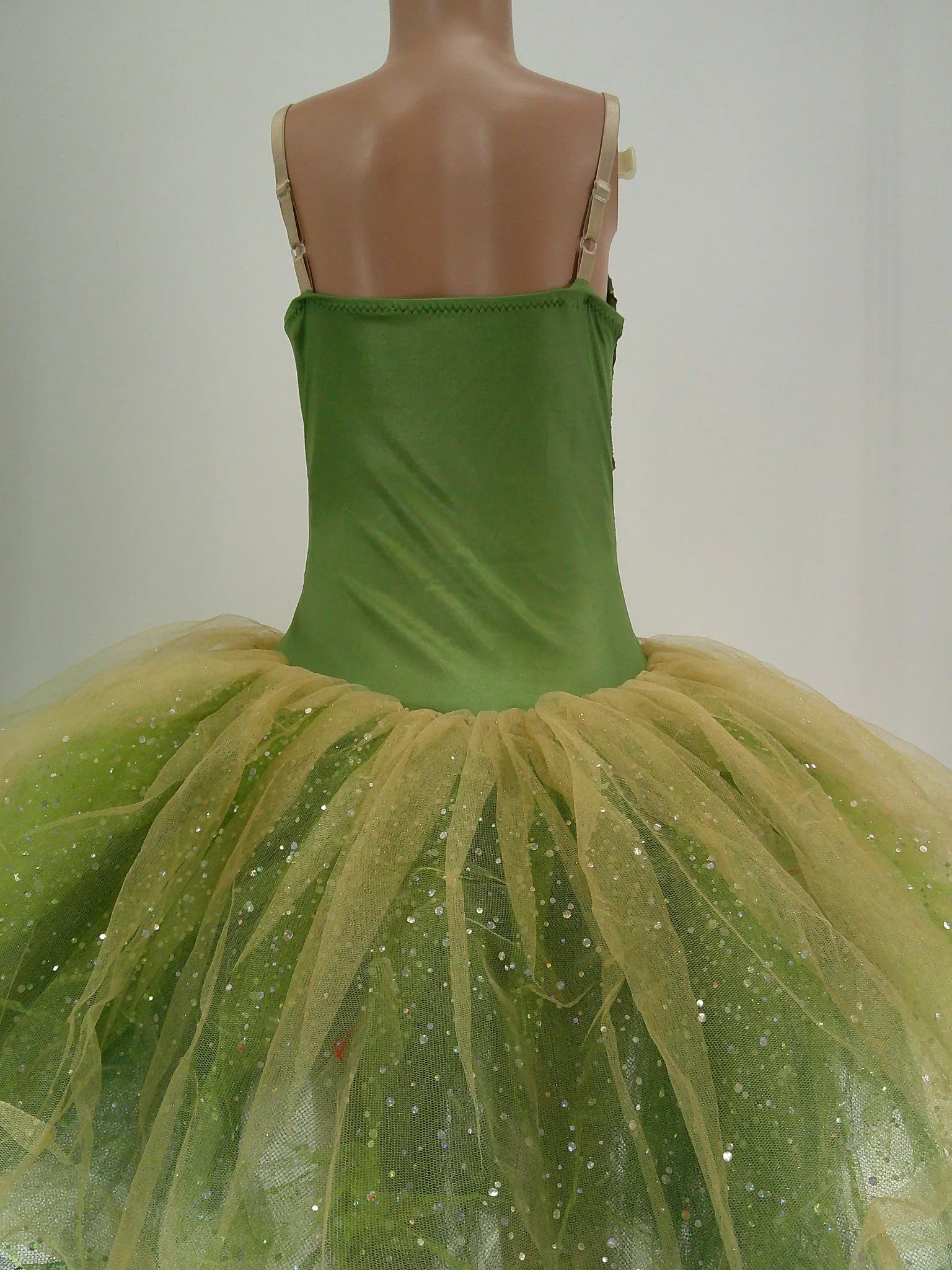 Pre-Owned Costume Curtain Call  C188 Large Child Green Tutu Ballet  Sequin Tiana