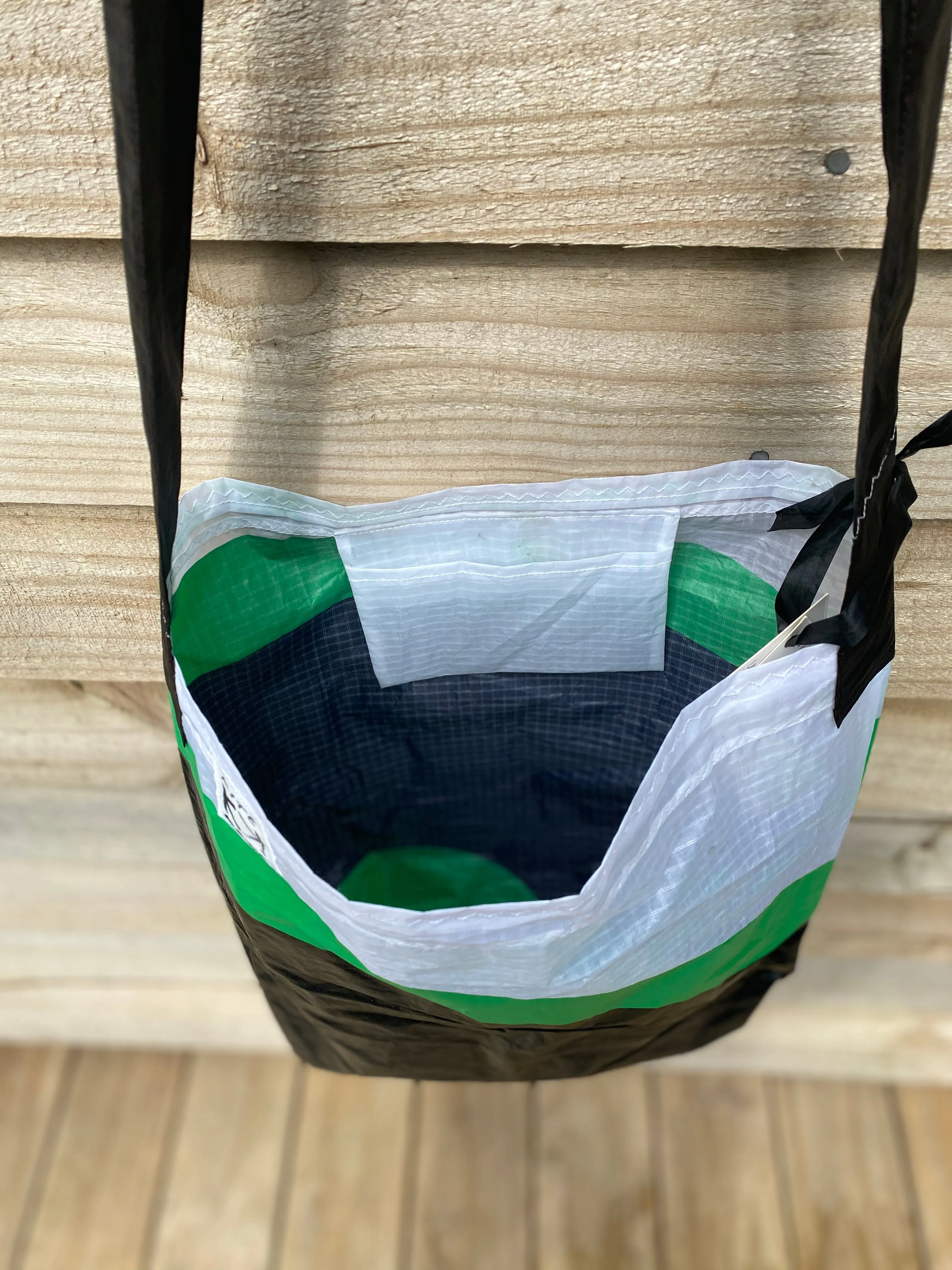 Round Raglan Bags Kite Kete