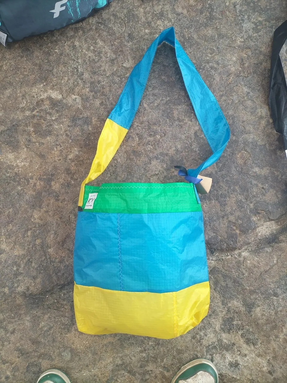 Round Raglan Bags Kite Kete