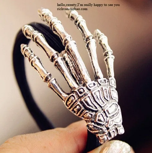 Skeleton gripper ghost claws hair bands terror hand bone hair wire rope clip-2pcs/set