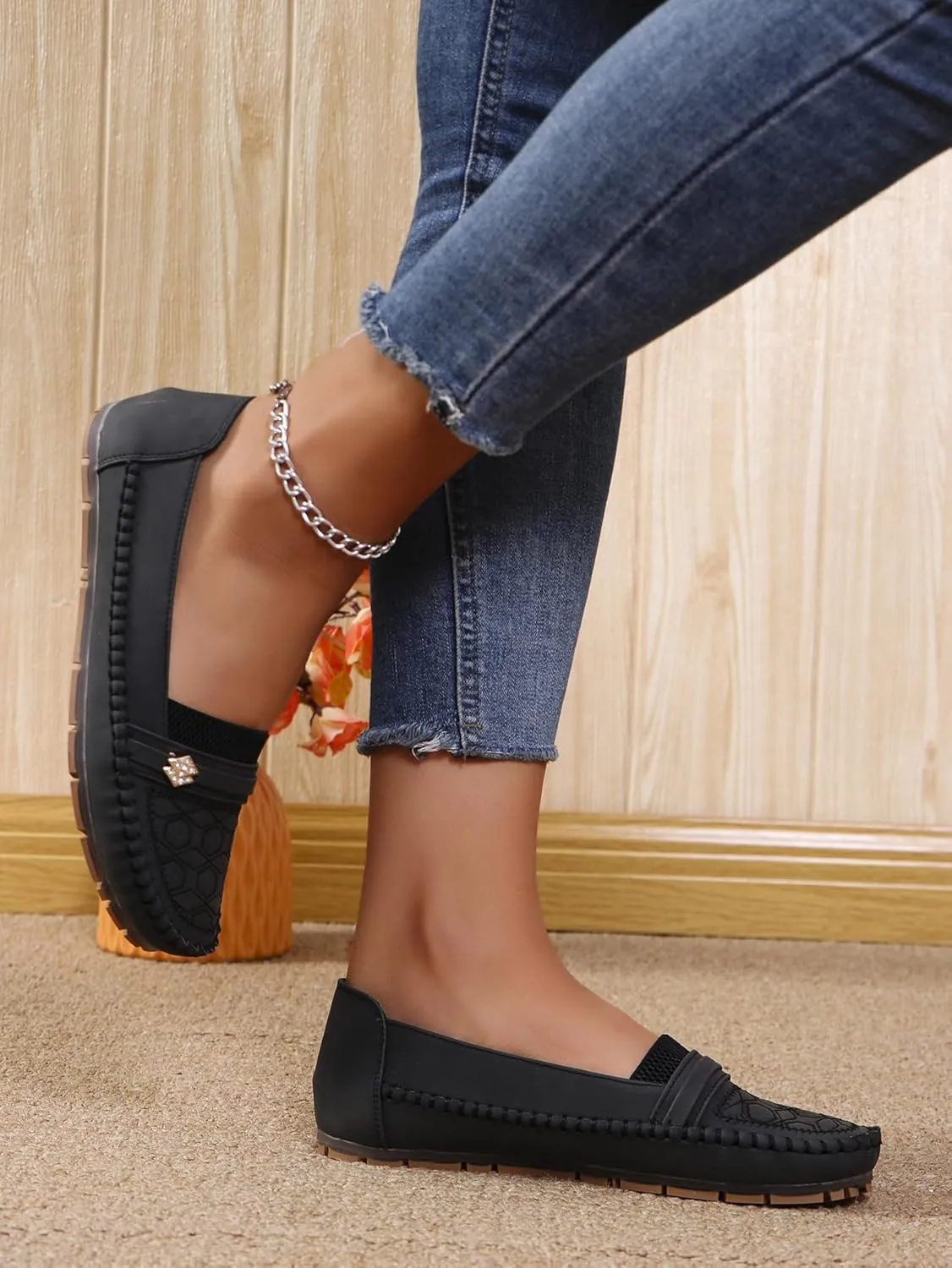 Women's Classic Comfort Loafers Casual Slip-Ons Stylish Dress Shoes Cute Work Office Flats Everyday Walking Shoes