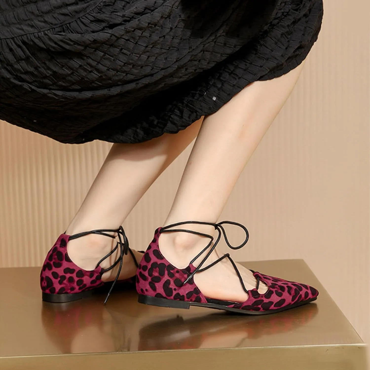 Women's Pointy Toe Ballet Flats Cross Strap Wrap Ballerina Shoes Faux Suede Lace Up Closed-Toe Flat Strappy Sandals