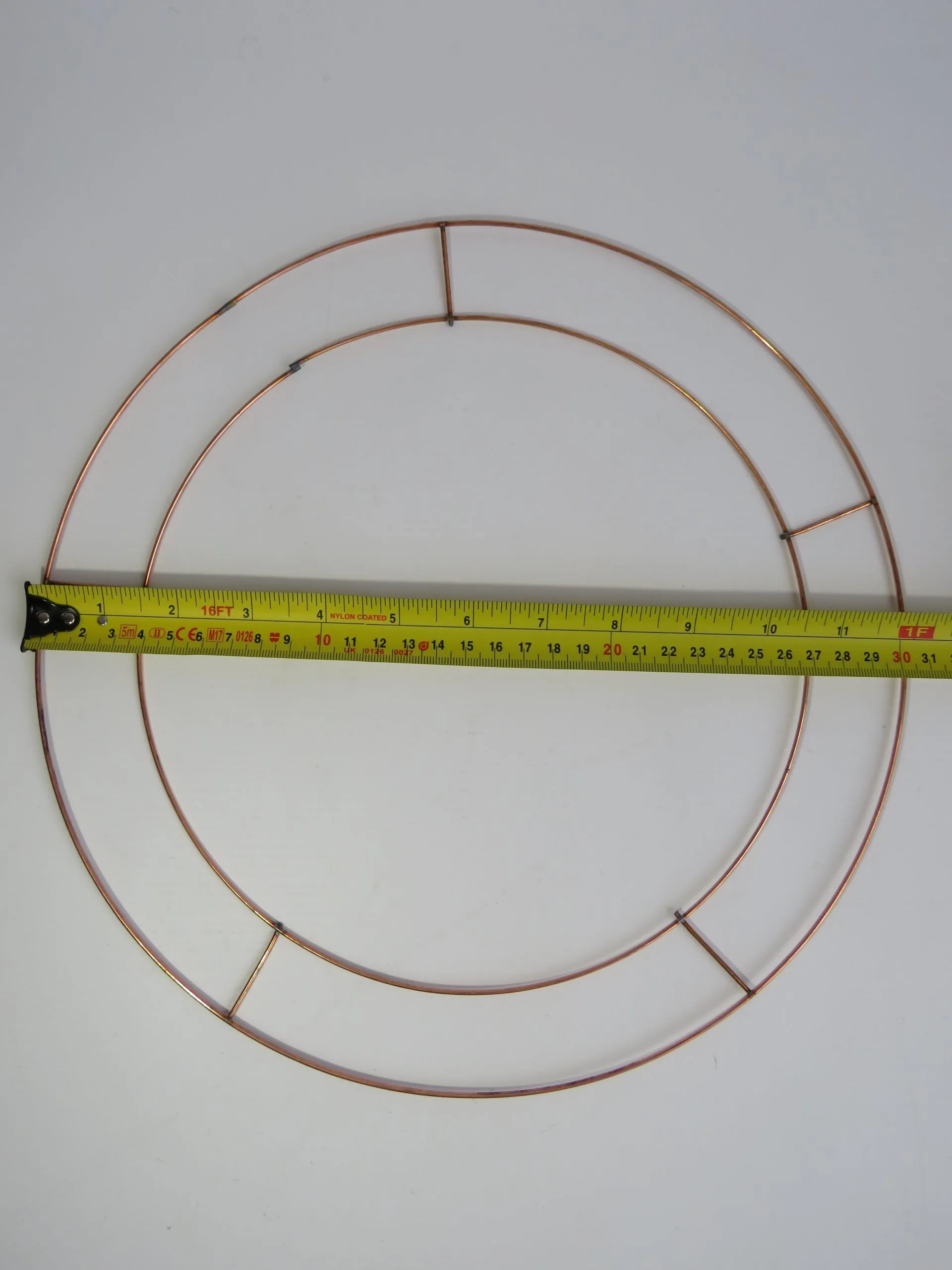 Wreath Frame Round