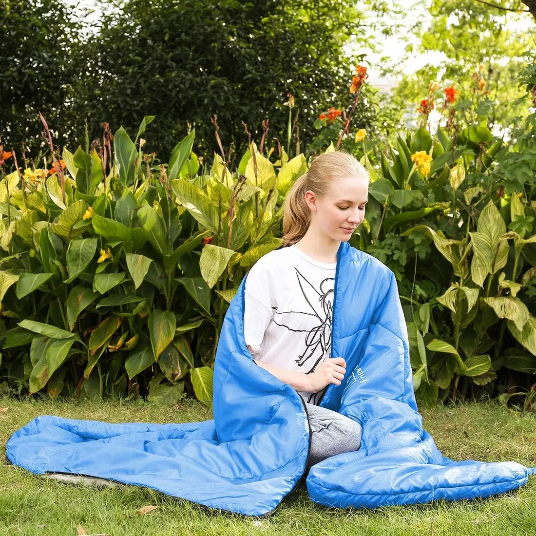 XL Size Upgraded Version of Camping Sleeping Bag 4 Seasons Warm and Cool, Lighter Weight, Adults and Children Can Use Waterproof Camping Bag, Travel and Outdoor Activities
