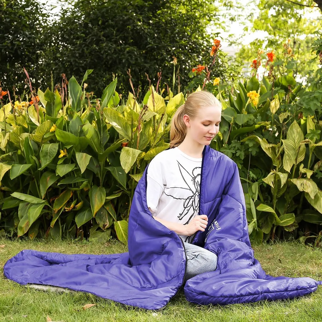 XL Size Upgraded Version of Camping Sleeping Bag 4 Seasons Warm and Cool, Lighter Weight, Adults and Children Can Use Waterproof Camping Bag, Travel and Outdoor Activities