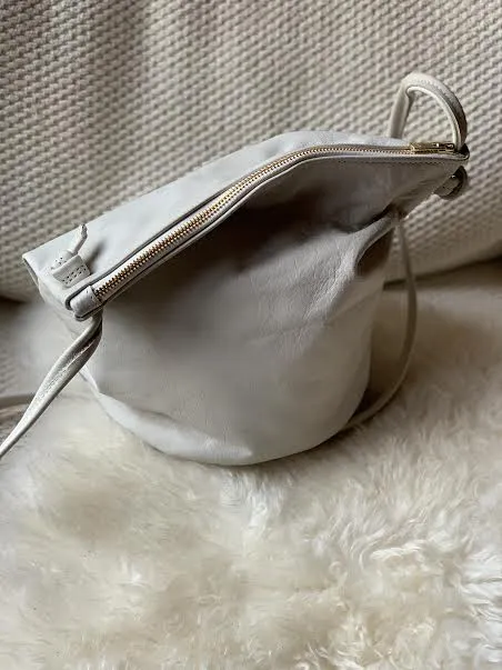 Zippered Bucket