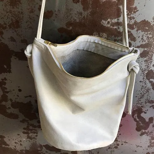 Zippered Bucket